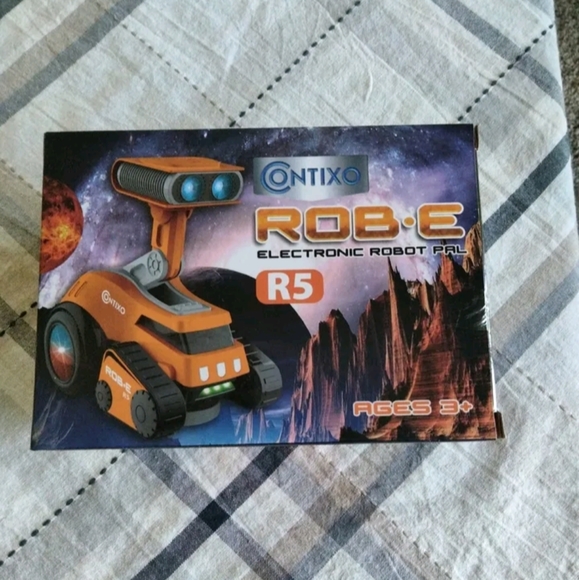 Contixo R5 Rob-E Electronic Robot with Dances Plays Music and Songs Ligh… - Picture 1 of 3